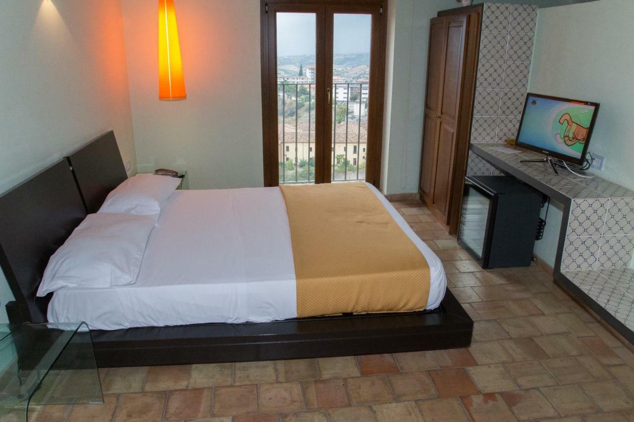 Relais Hotel Palazzo Castriota Corigliano Calabro Kültér fotó