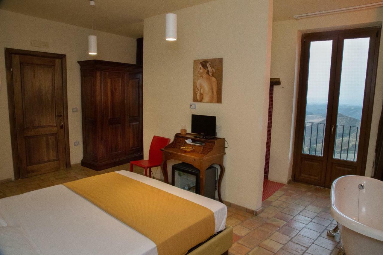 Relais Hotel Palazzo Castriota Corigliano Calabro Kültér fotó